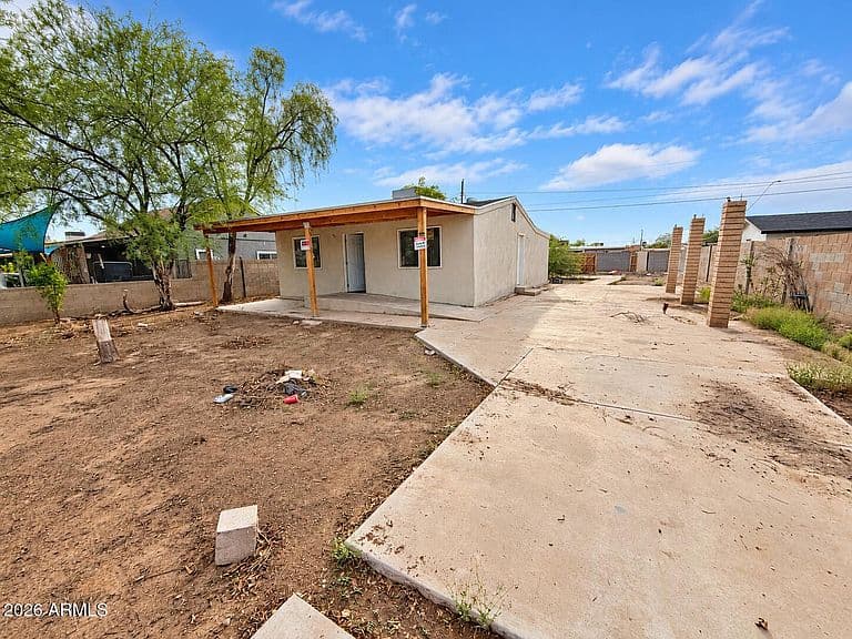 5012 S 35th Drive photo 1