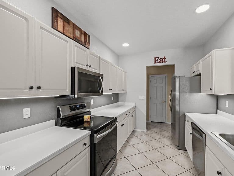 6305 E PALM Street photo 4