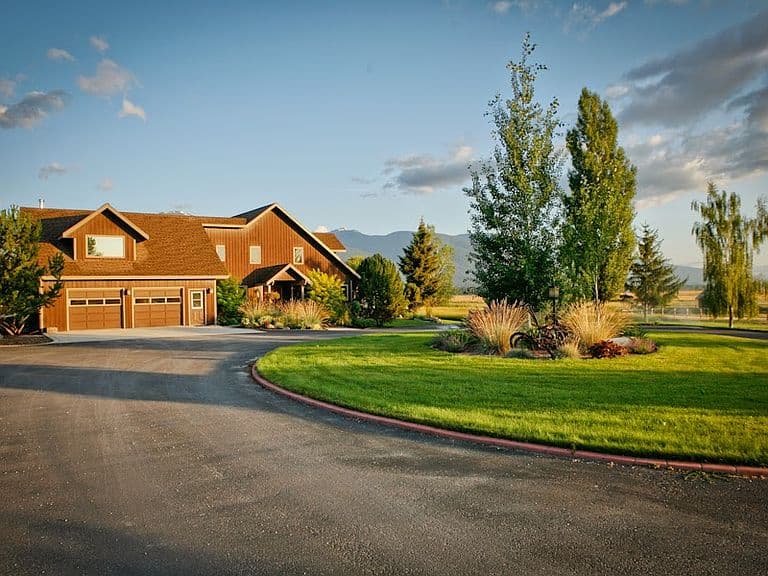 93 Sann Ln photo 3