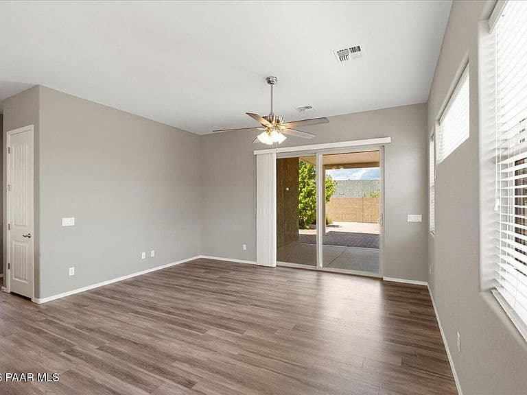 6178 E Livingston Loop photo 4