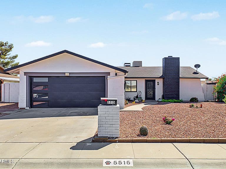 5515 W CAROL ANN Way photo 2