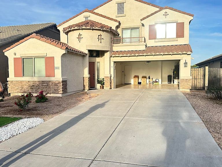 38103 N BONNIE Lane photo 2