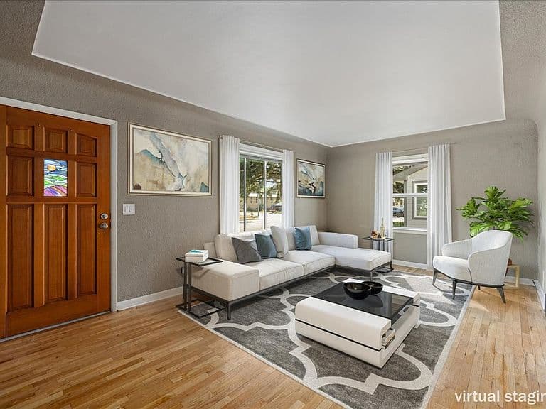 1241 Avenue E photo 2