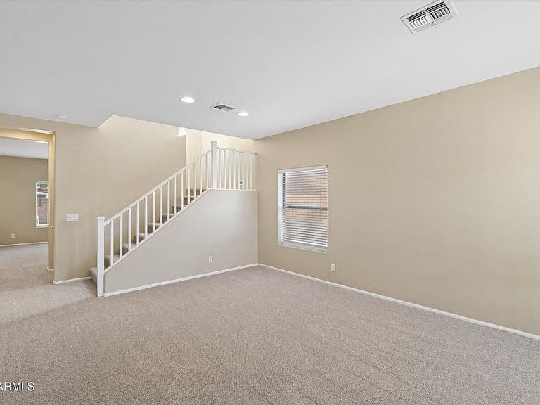 44247 W CAVEN Drive photo 5