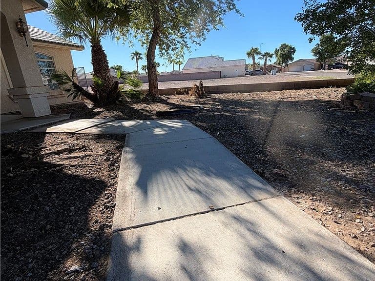 2416 E Palo Verde Drive photo 3