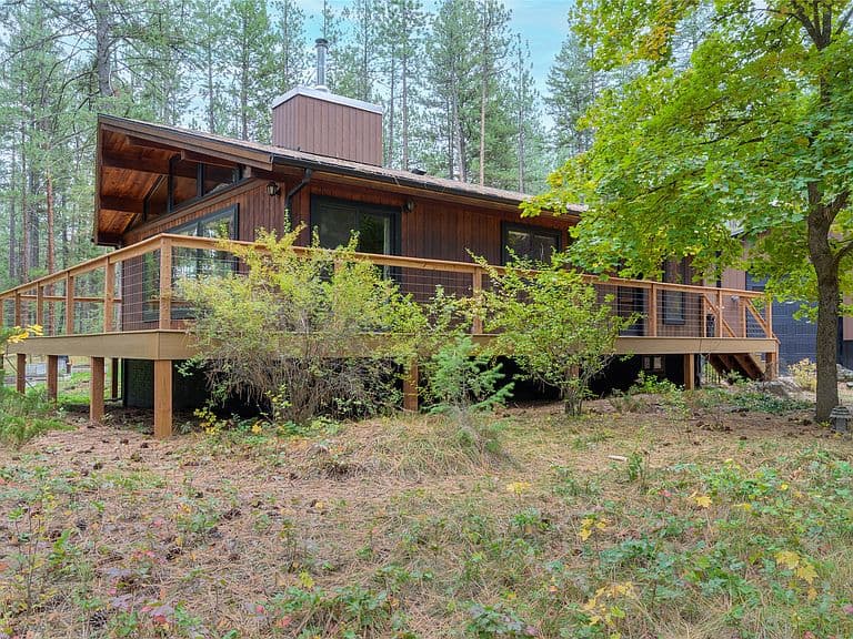 1013 Meadow Ln photo 2
