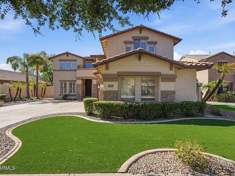 4481 E LANTERN Place photo 3