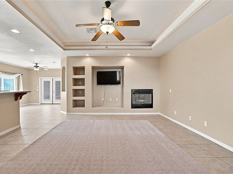 4212 E Old Ranch Lane photo 5