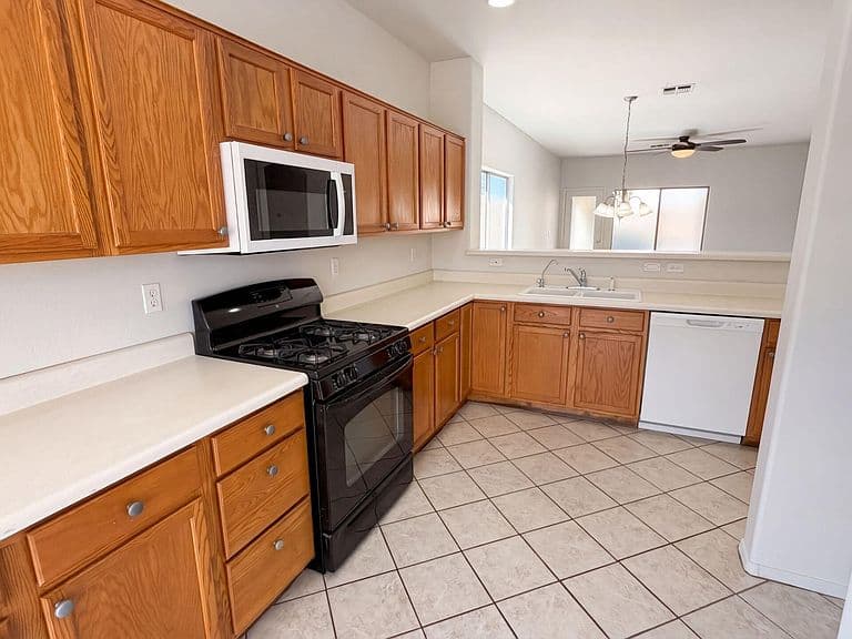 13026 W CORRINE Drive photo 2
