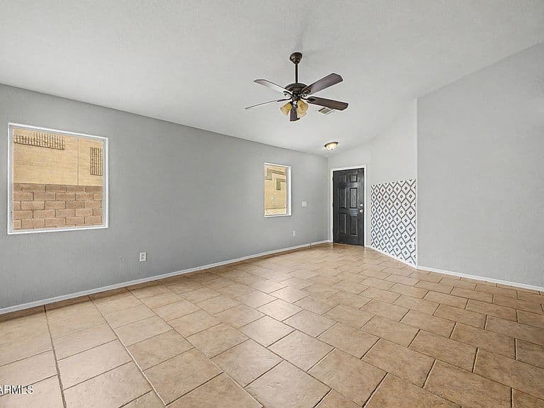 9234 W BERYL Avenue photo 5