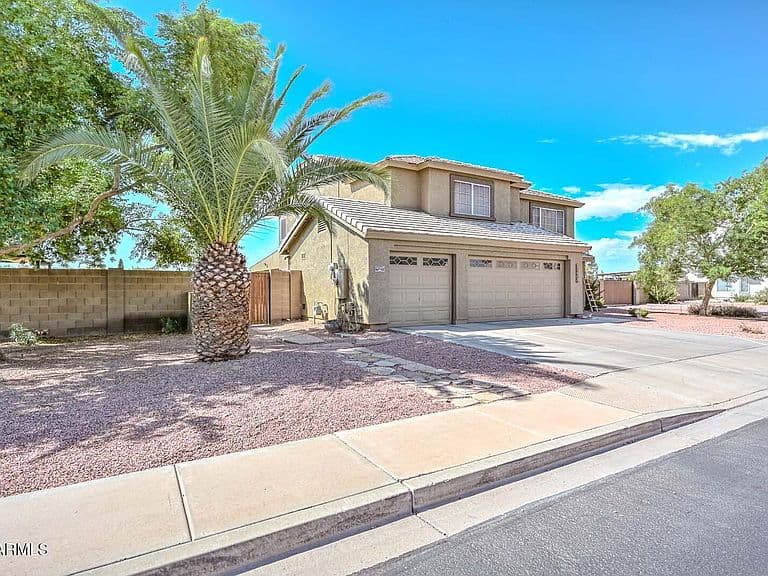 12317 W BERRY Lane photo 3