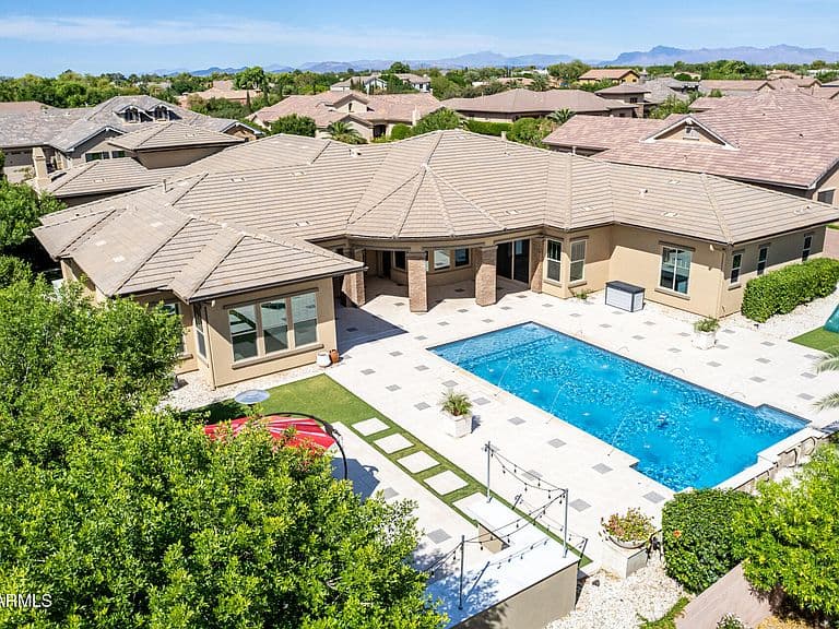 2087 E ARIS Drive photo 1