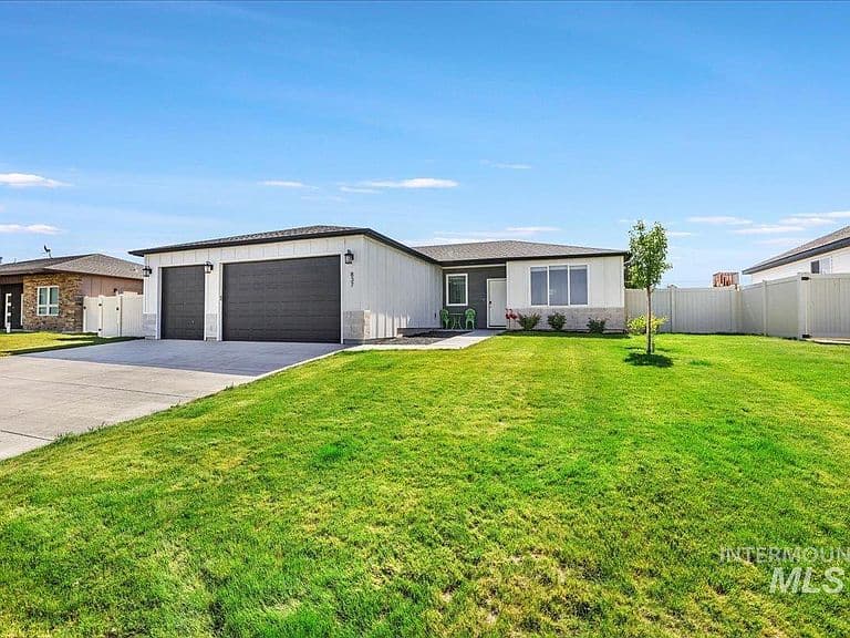 837 Trout Creek Way photo 1