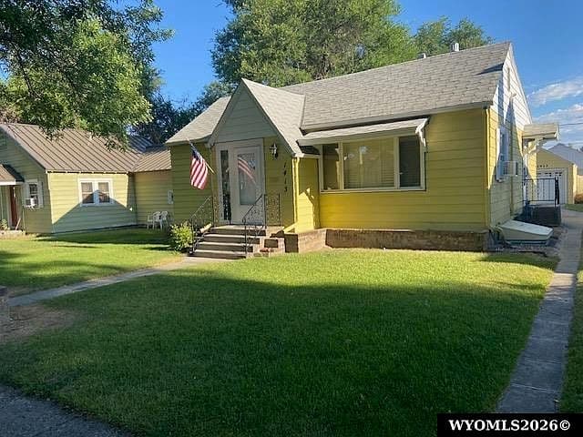 1413 Robertson Ave photo 3