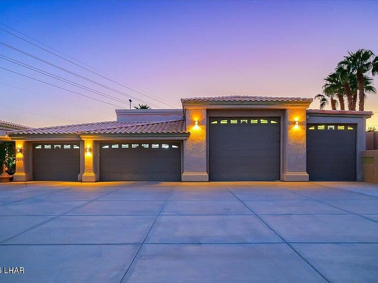 3955 Mediterranean Ln photo 1
