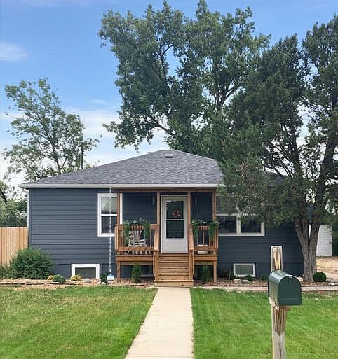 310 Hill St photo 1