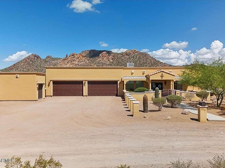 370 E Canyon Street photo 4