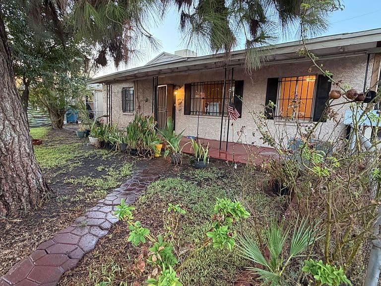 2902 W PIERCE Street photo 4