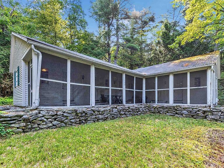 314 Mountain Road photo 4