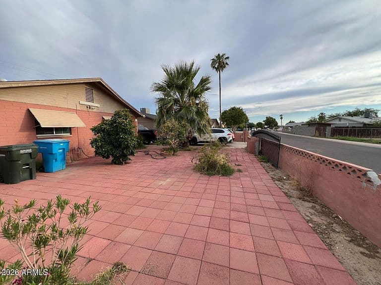 3053 N 53RD Drive photo 5