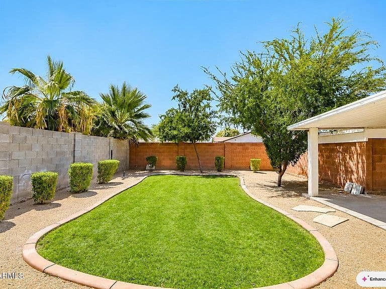 3431 W COUNTRY GABLES Drive photo 3