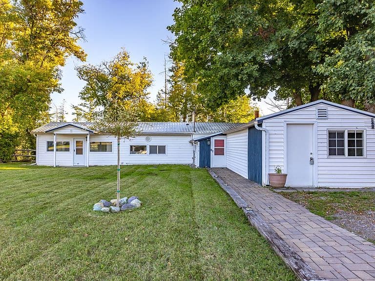1519 Woodland Ave photo 1