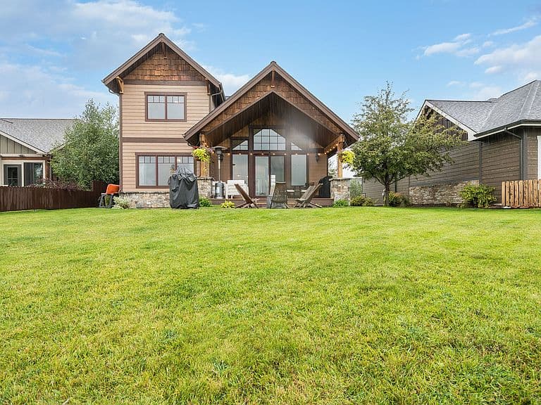 5017 Flatwater Dr photo 2