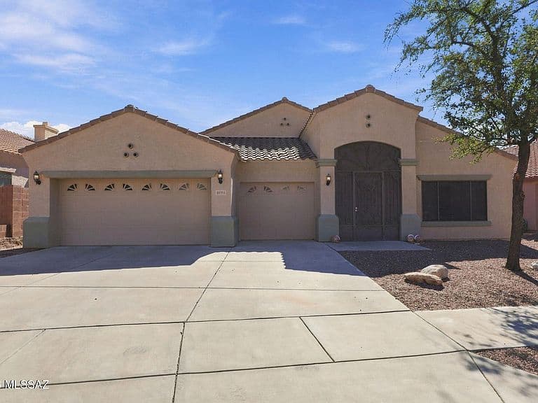 4894 N Louis River Way photo 2