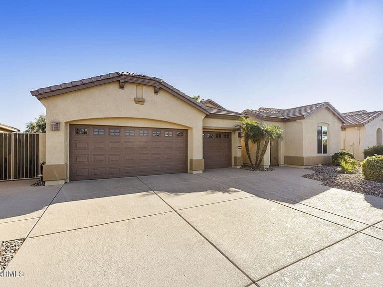 16477 W HOLLY Street photo 3