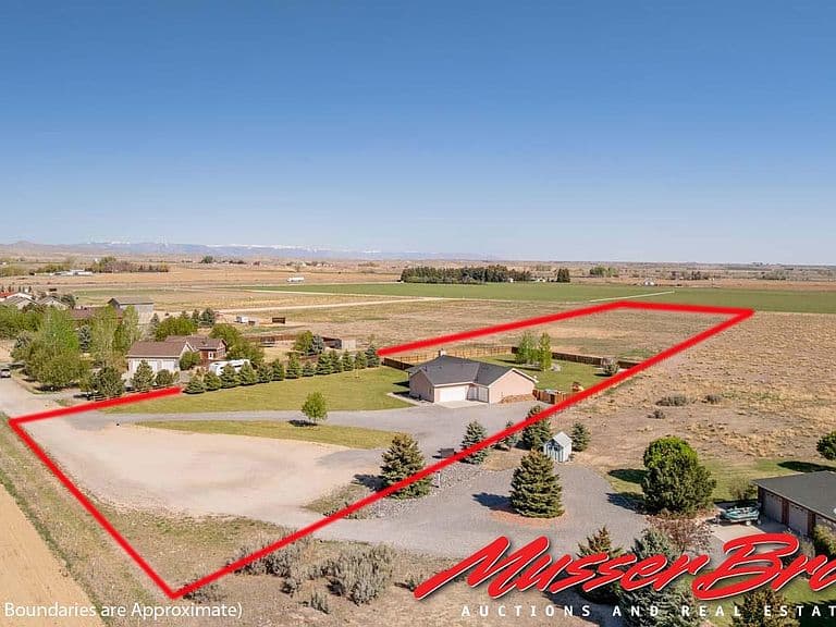 31 Iron Creek Drive photo 3