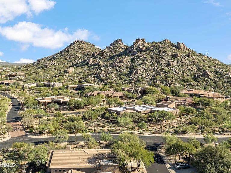 7486 E SOARING EAGLE Way photo 3