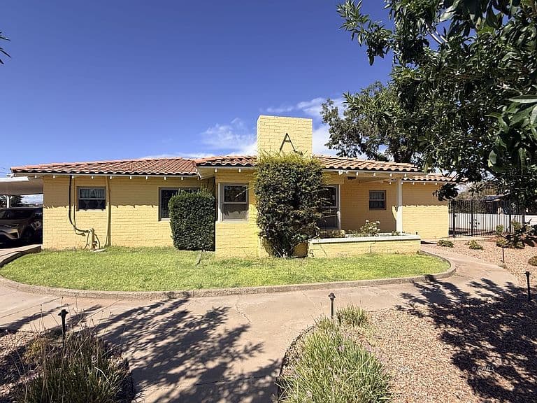 1200 W Relation St photo 1