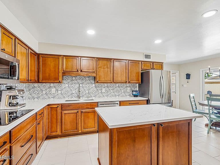 855 N VILLA NUEVA Drive photo 5