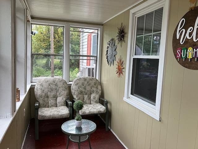 40 Desaulnier Street photo 2