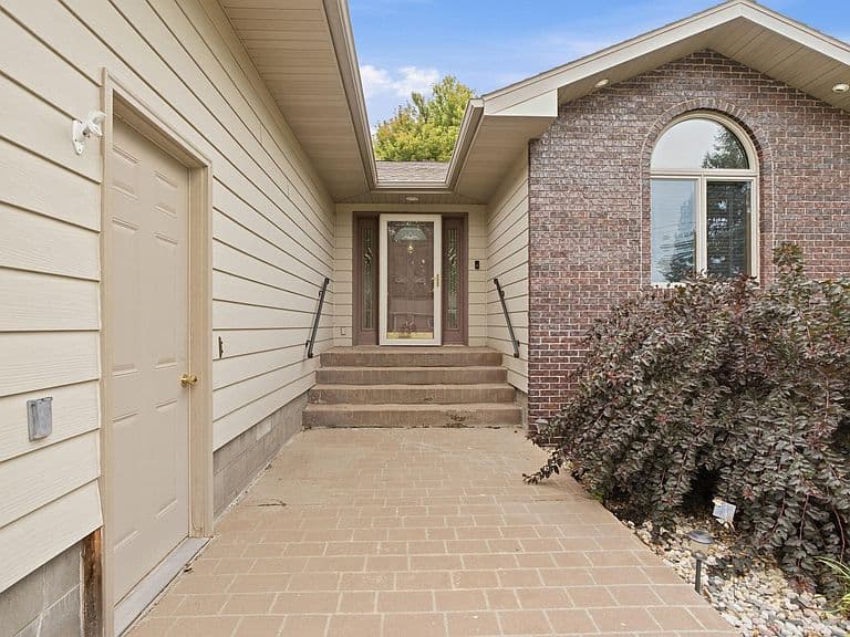 1400 S Miller Ave photo 3