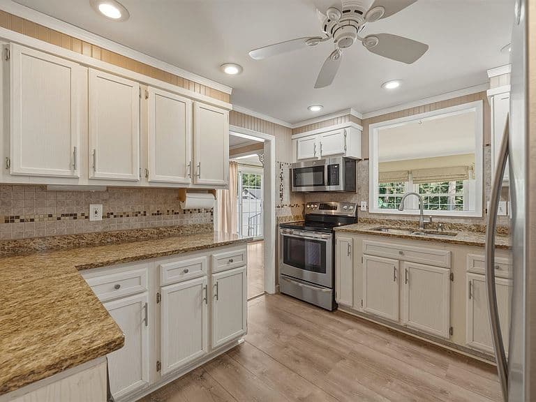 36 Cheyenne Drive photo 4