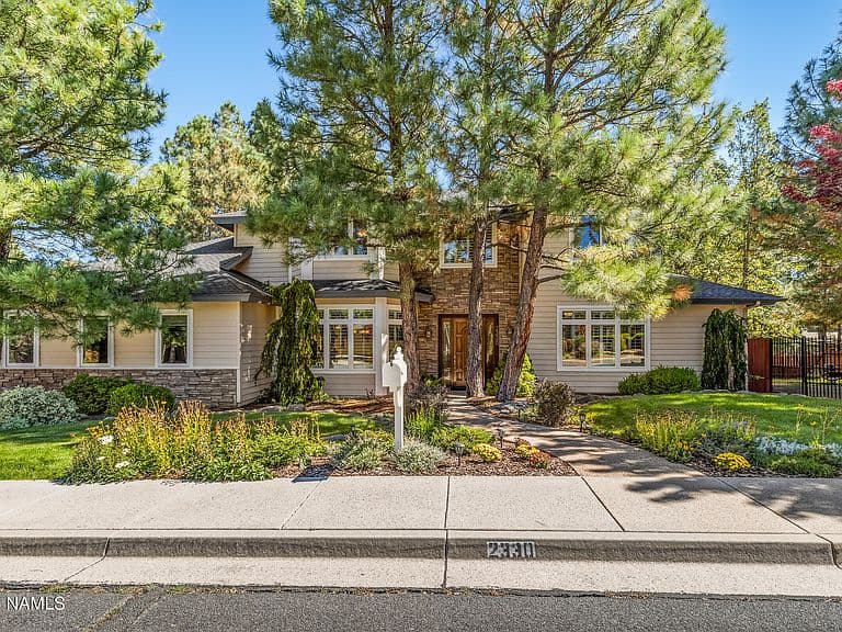 2330 N Ricke Ln photo 2