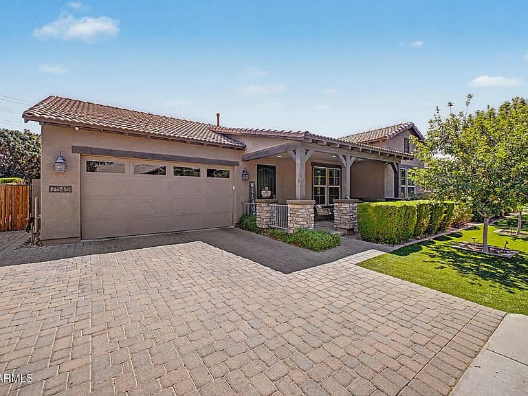 7545 E POSADA Avenue photo 3