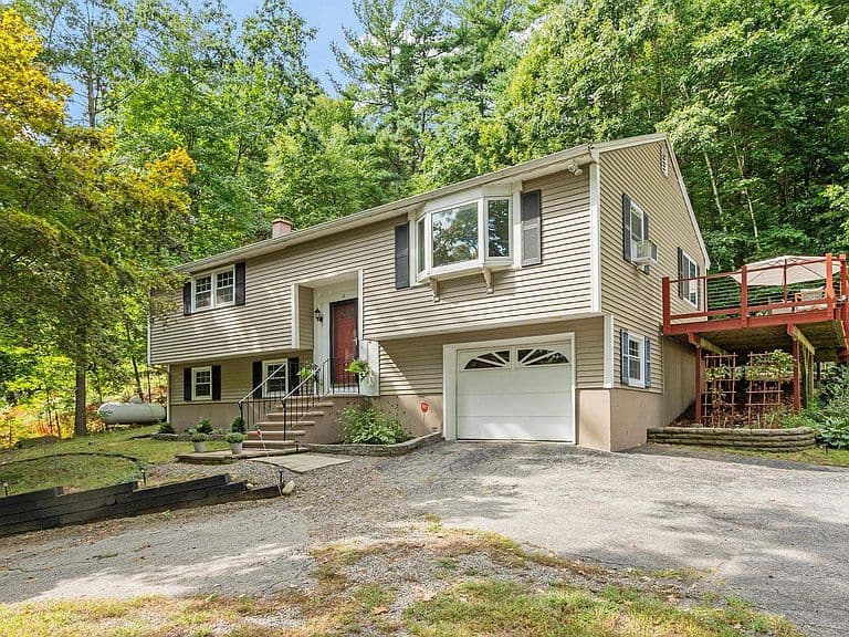 12 Parker Drive photo 1