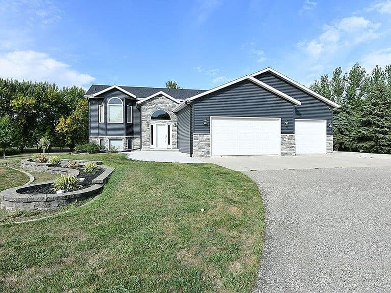 8018 Aquarius Dr photo 1