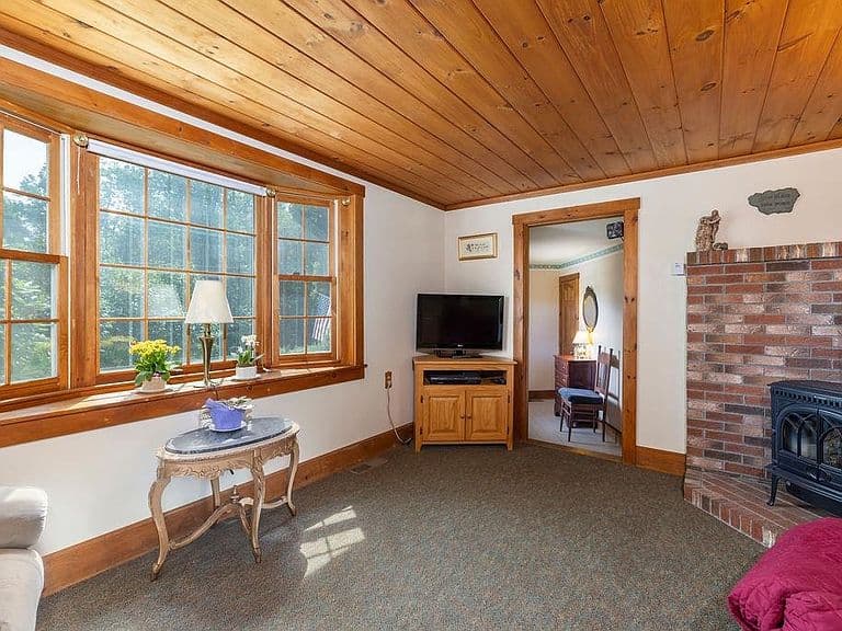 107 Whitney Brook Road photo 5