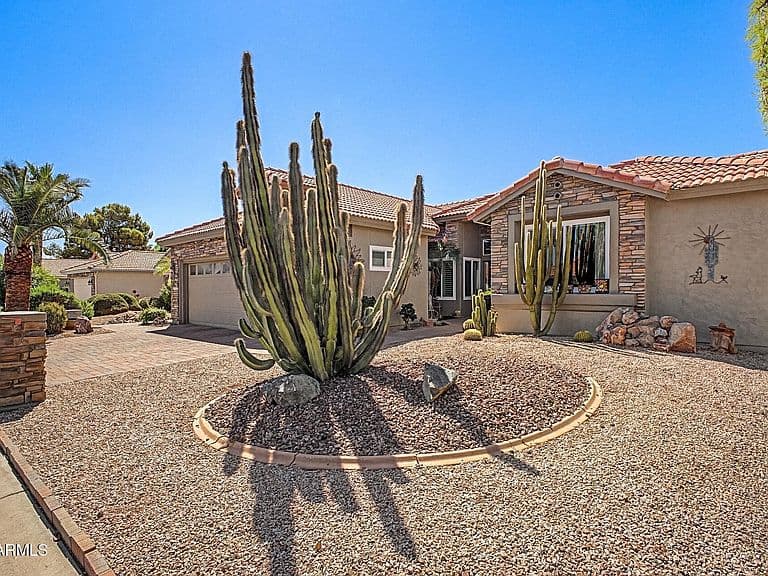 10435 E HERCULES Drive photo 2
