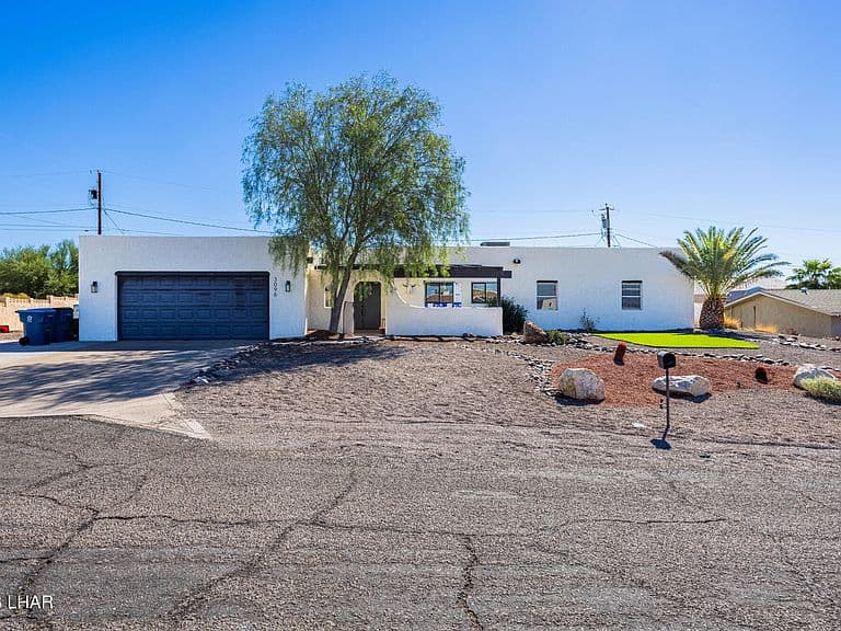 3096 Thistle Dr photo 1