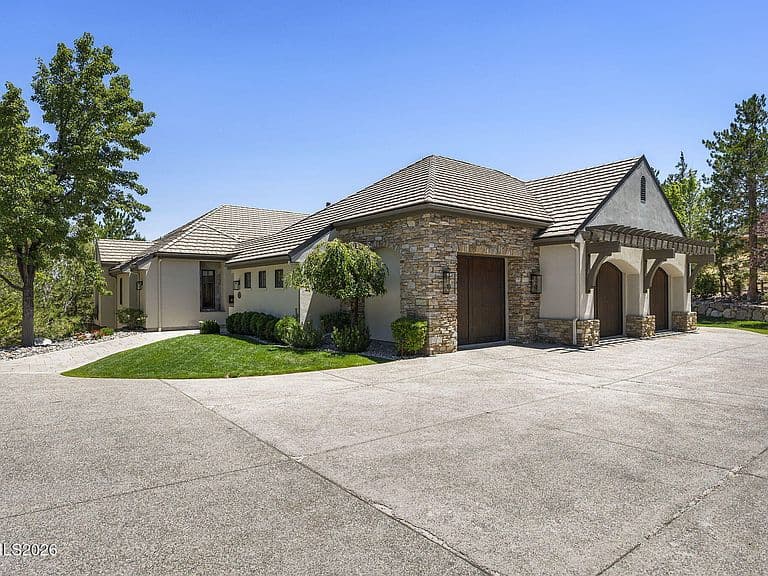 65 Sharps Cir photo 4