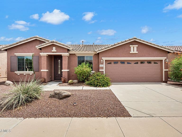42621 W HEAVENLY Place photo 1