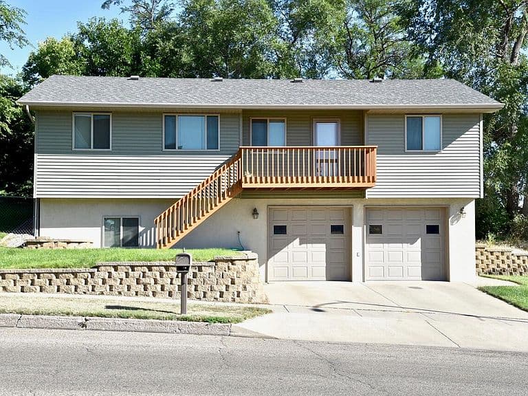 104 N Central Ave photo 5