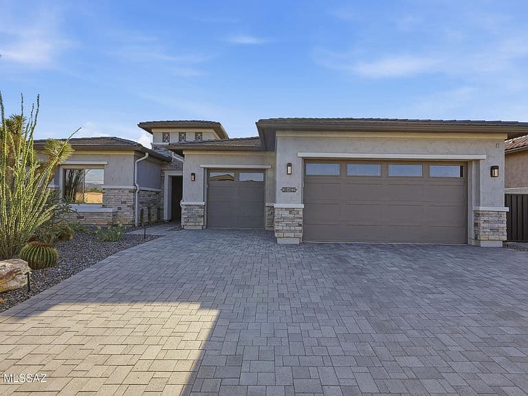 30462 S Blue Granite Ln photo 2