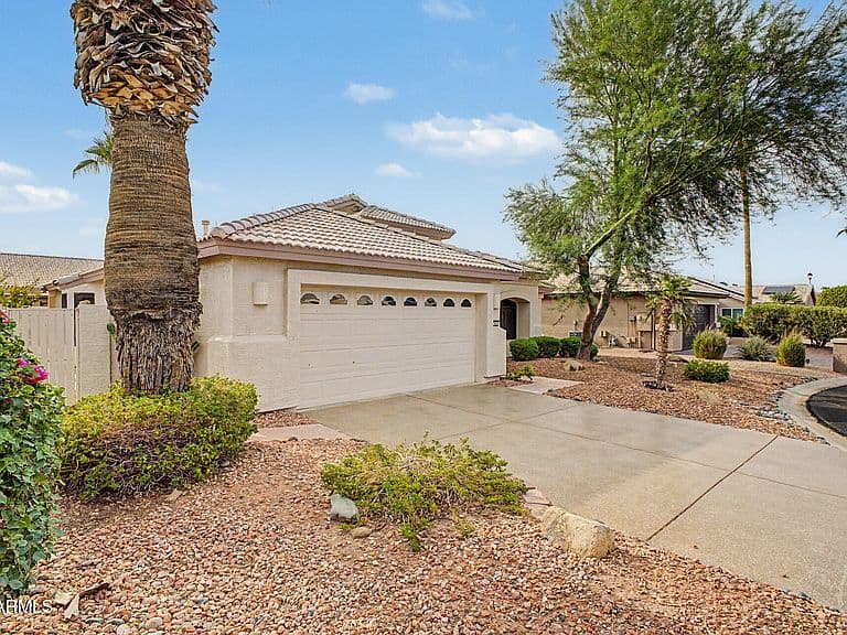 15023 W VERDE Lane photo 3