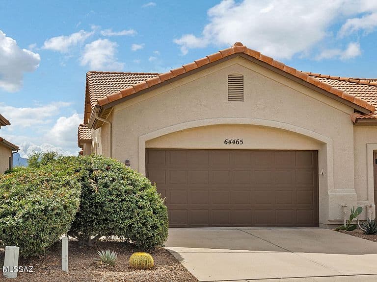 64465 E Wind Ridge Cir photo 2