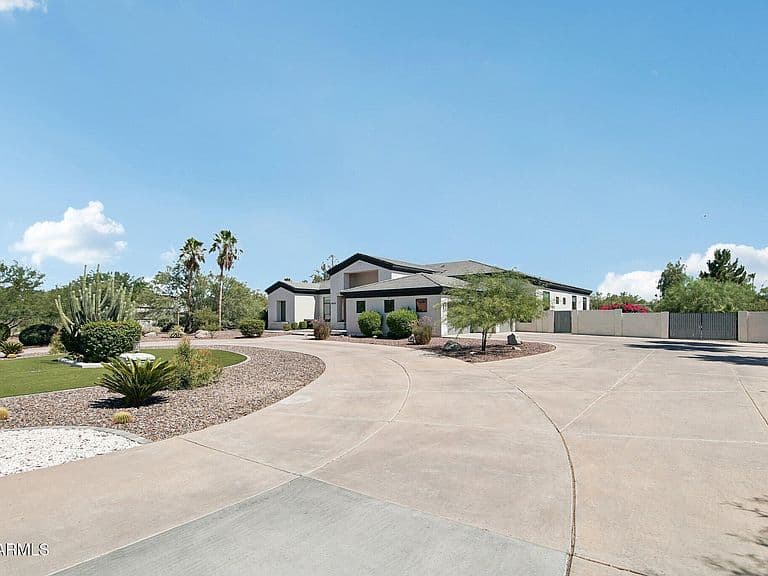 8645 E Wood Drive photo 4